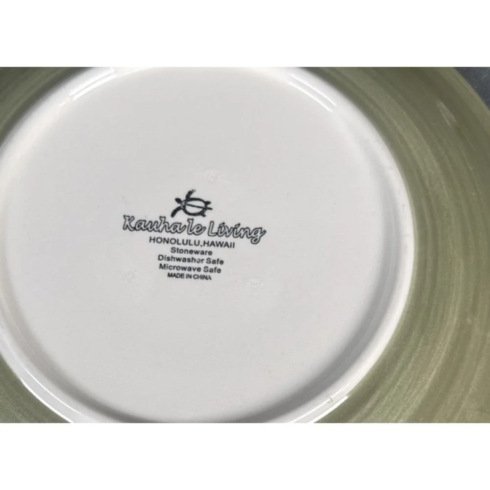 Kauhale Living Stoneware Handpainted‎ Anthurium Flower Plate 10 6/8